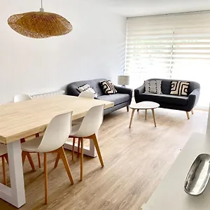 Apartamento Con 3 Habitaciones, Terraza Y Jardin Comunitario Con Piscina En